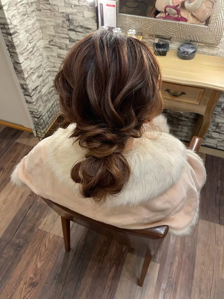 ロング ヘアアレンジ お団子ヘア hair make  Lucciのヘアスタイル