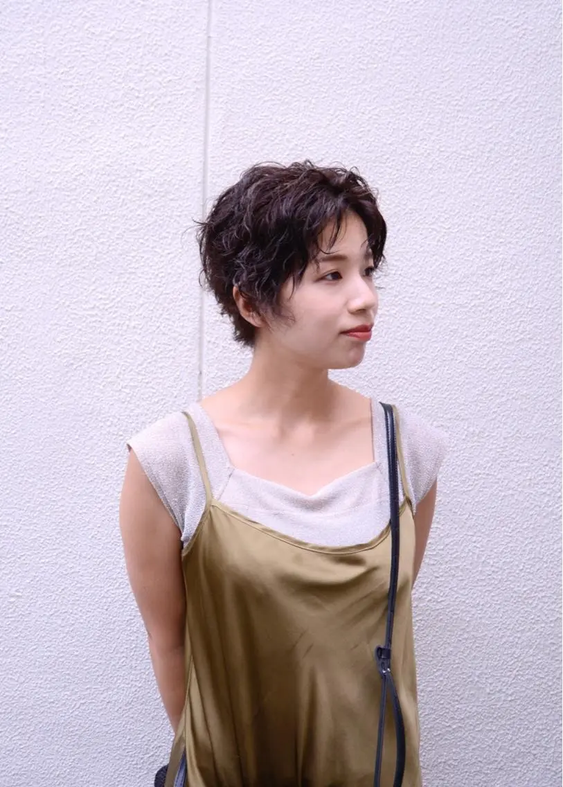 ショート カラー ダブルカラー ハイライトカラー くせ毛 ハイライト すみとも るなのヘアスタイル