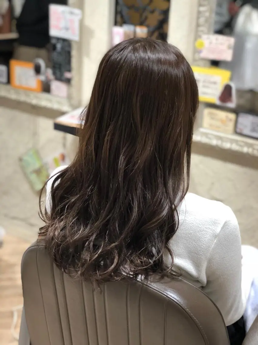 ロング カラー 透明感カラー ハイライトカラー ハイライト 五十嵐ゆり 美髪カラー 武蔵小杉のヘアスタイル