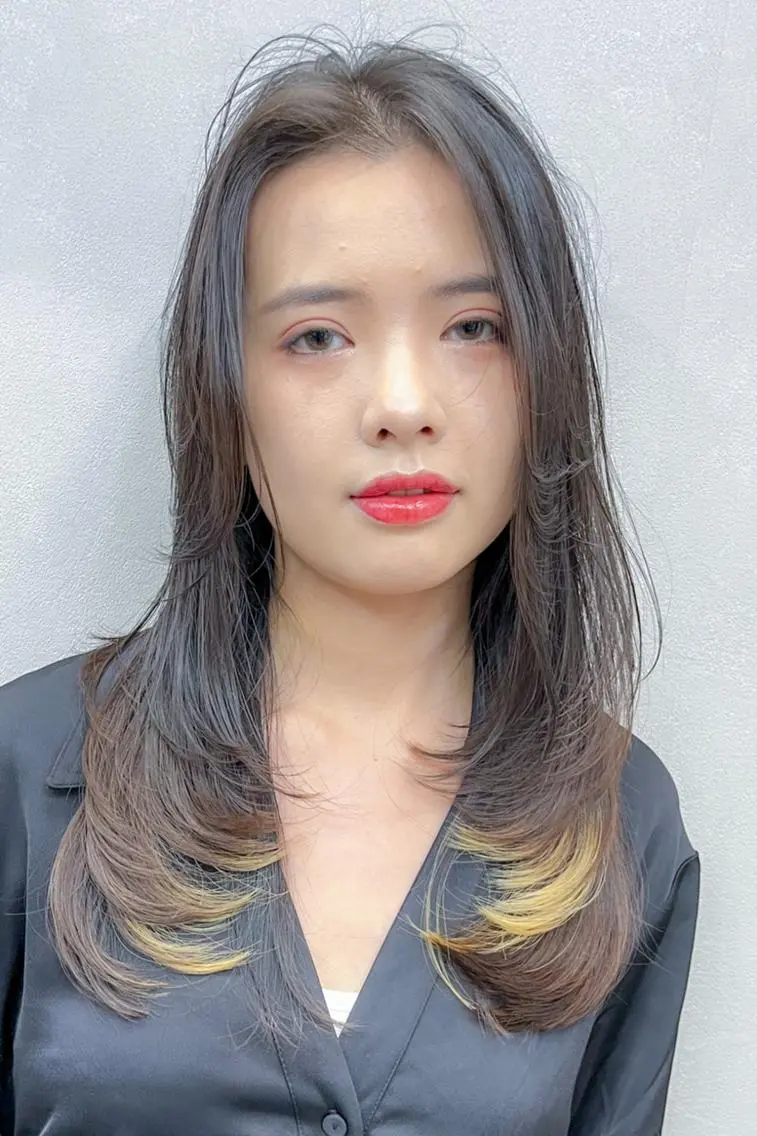 ロング カラー デザインカラー✨ 透明感カラー菊地真保のヘアスタイル