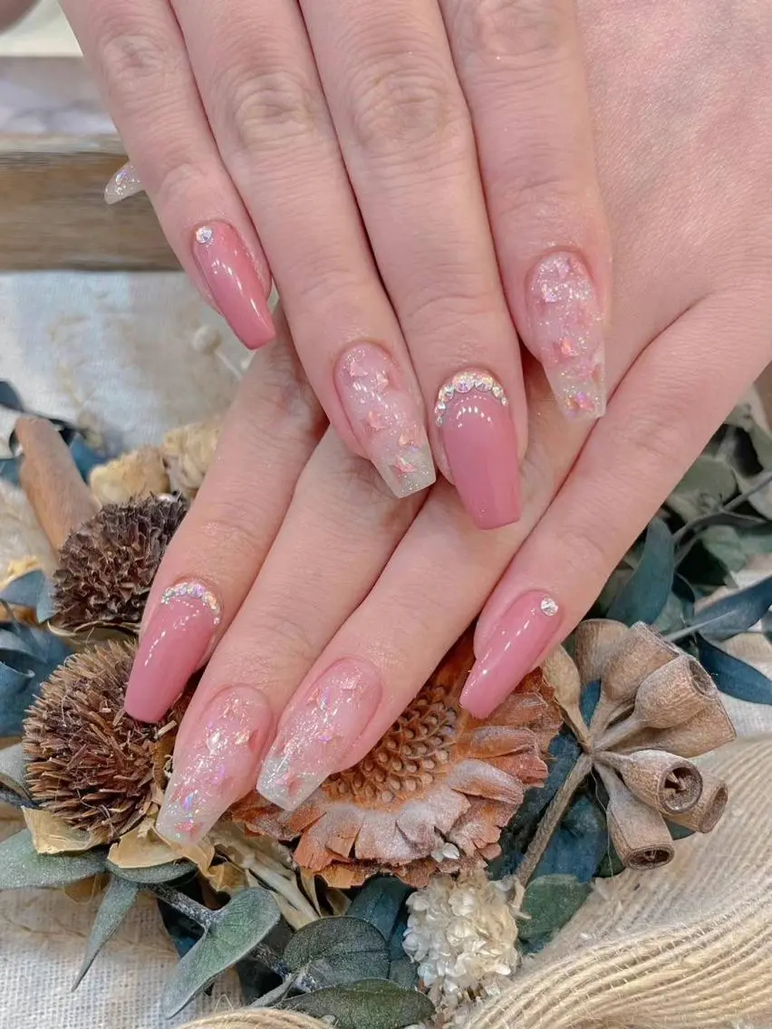 ネイル ピンク ストーンネイル Babarla nailのネイルデザイン