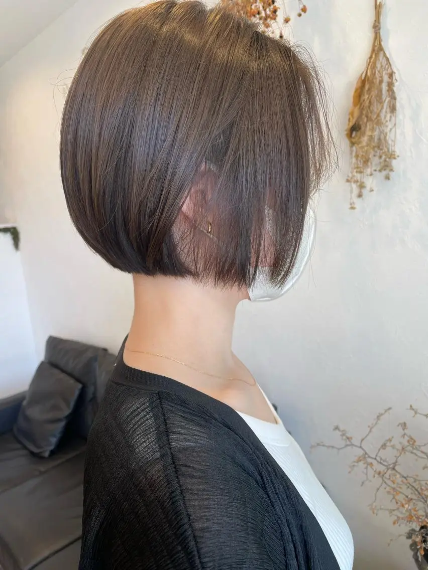 ショート カラー ベージュカラー ブリーチ ブリーチなしカラー オリーブベージュ ボブ カット ヘアカラー トリートメント m ā l o.🌷 サカモトマイコのヘアスタイル