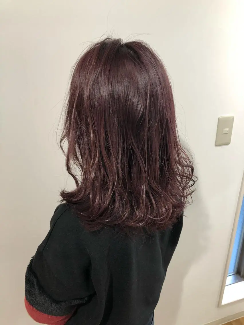 ミディアム カラー ピンクカラー カット ヘアカラー トリートメント ブリーチ特化 梅田本多翔のヘアスタイル
