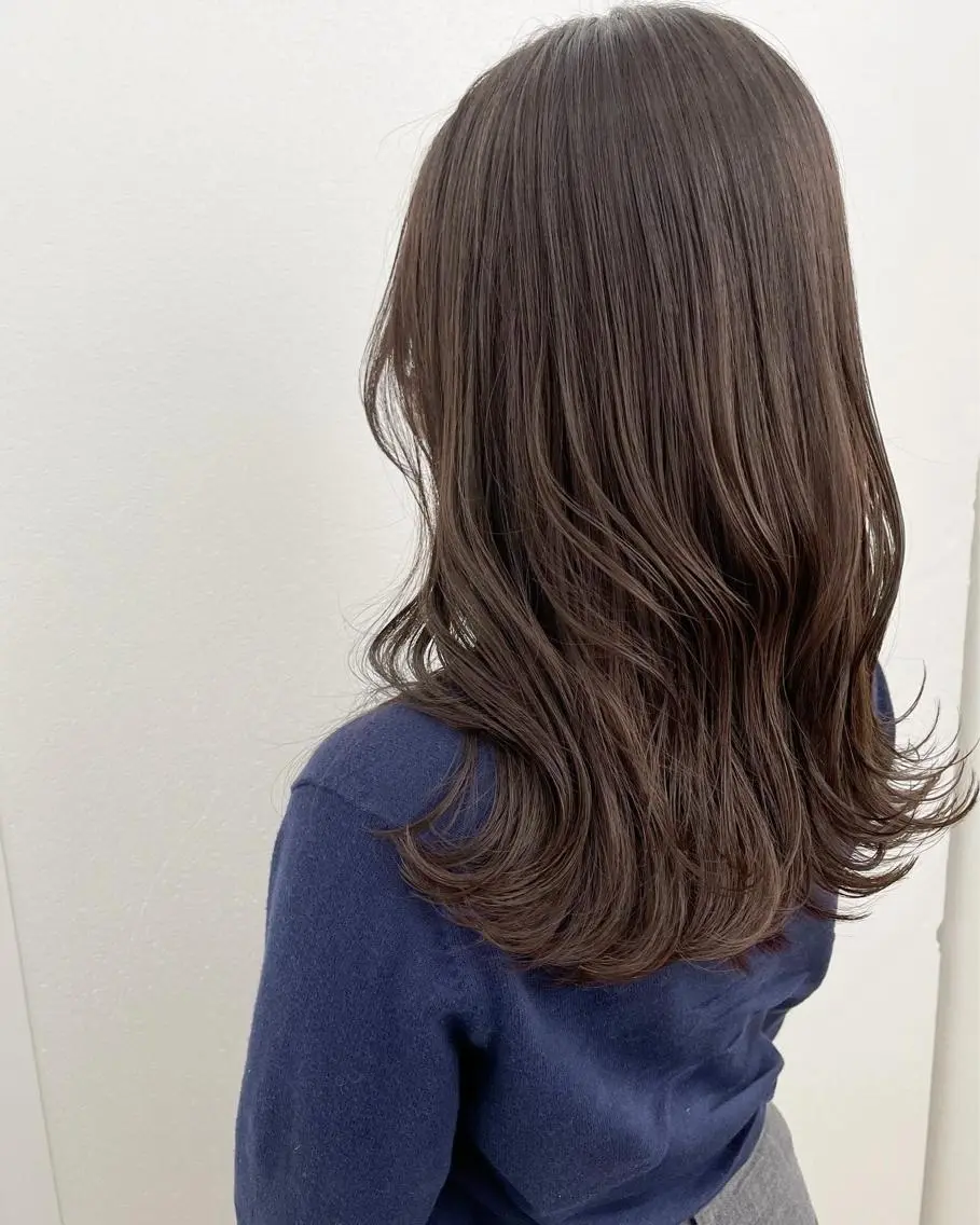 ロング カラー カット ヘアカラー トレンド/顔まわり/ レイヤー/髪質改善のヘアスタイル