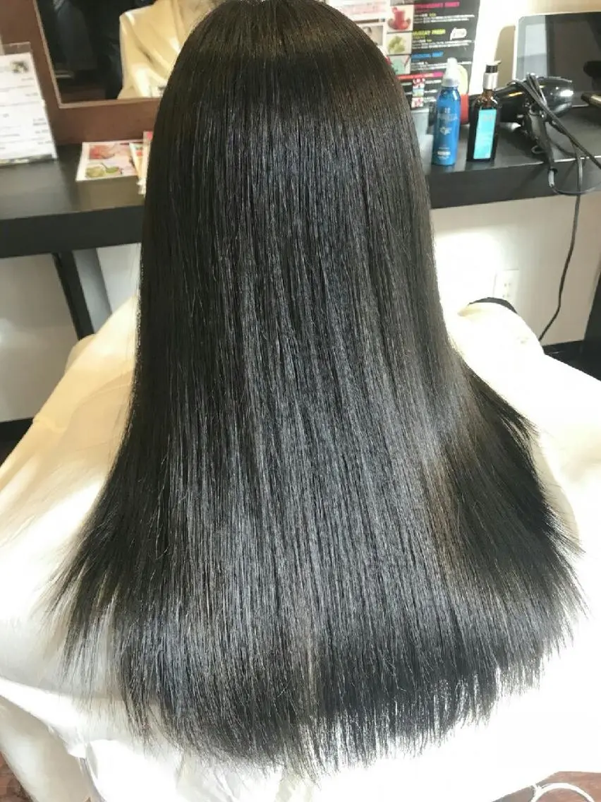ロング カラー イルミナカラー カット 縮毛矯正 トリートメント Yamanaka Seiichirouのヘアスタイル