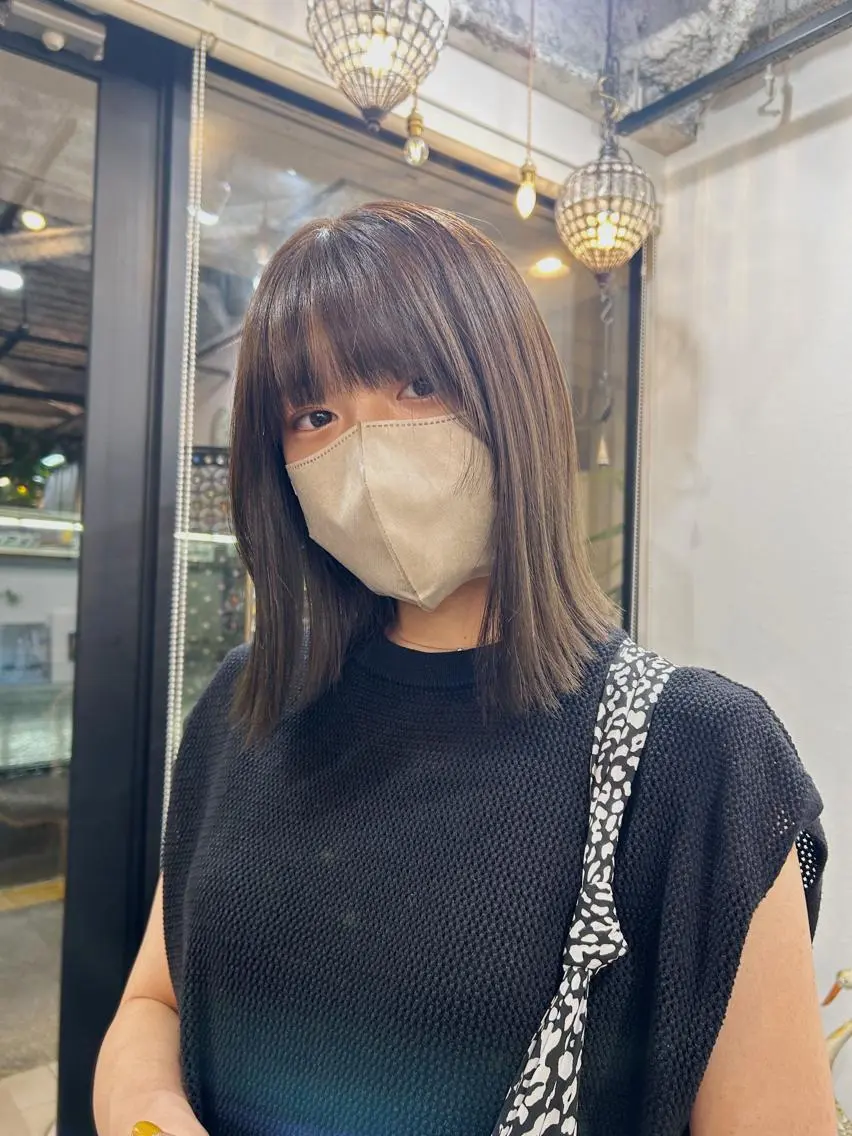 ミディアム カラー アッシュ ベージュカラー 木村 陽菜のヘアスタイル