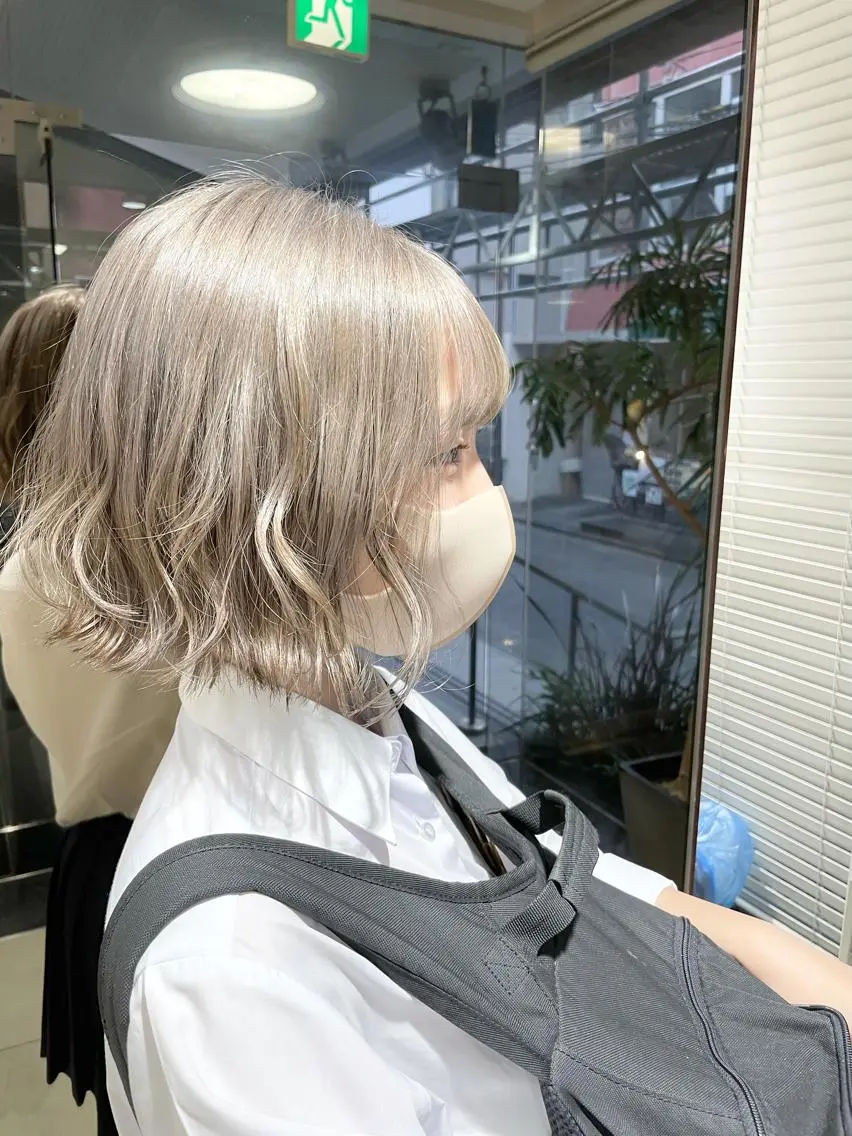 ミディアム カラー ヘアアレンジ ヘアカラー トリートメント 【Sweep】おじま のぞみのヘアスタイル