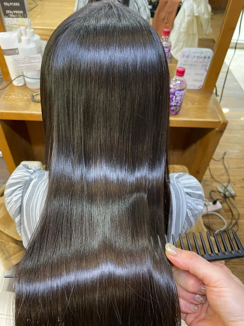 セミロング 髪質改善 縮毛矯正 トリートメント 山木 裕子のヘアスタイル