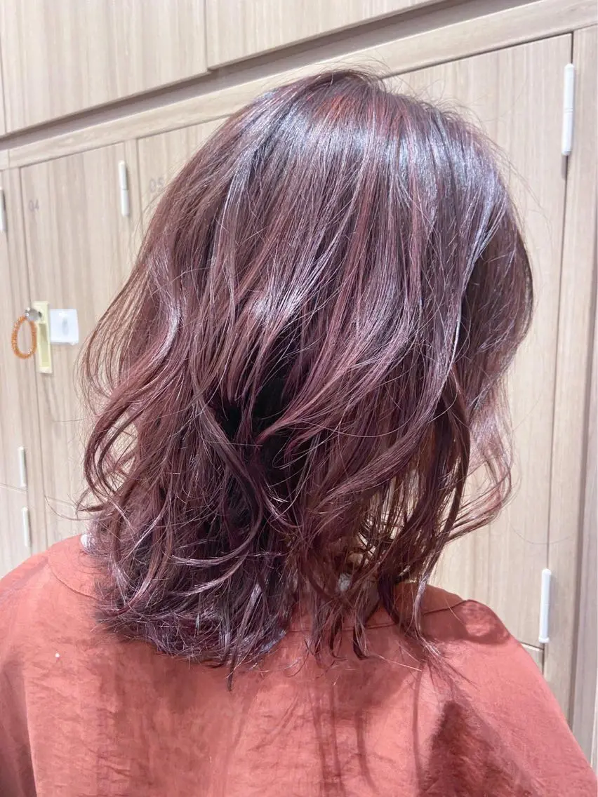 ミディアム カラー 透明感カラー グレージュ ハイライトカラー イルミナカラー ピンクカラー 🥀Takumi 🥀二子玉川のヘアスタイル