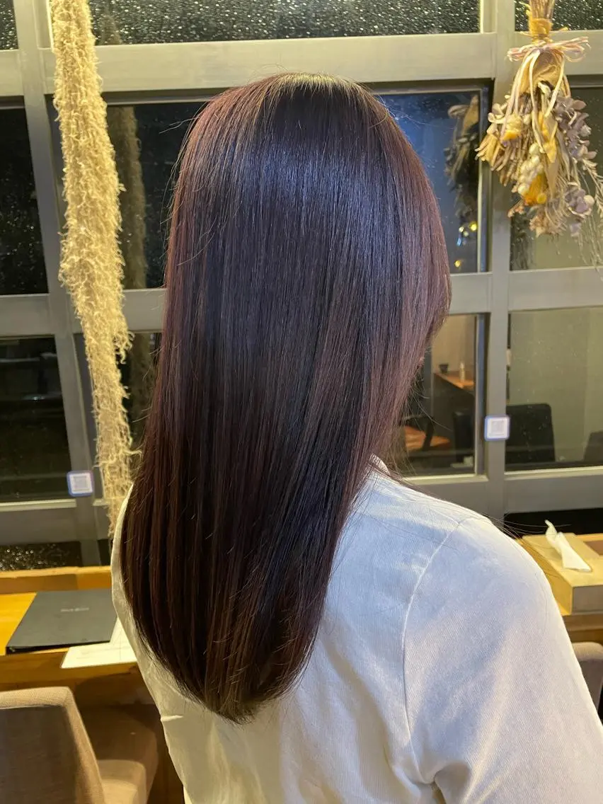 カラー ブラウンカラー ラベンダーカラー 隅内 桃香のヘアスタイル