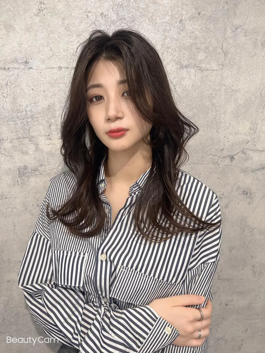 ミディアム カラー パーマ ヘアアレンジ メンズ キッズ ネイル マツエク・マツパ アイブロウ メンズブリーチ メンズハイトーン メンズインナーカラー メンズ韓国風 アッシュ レイヤー／顔周り 韓国ヘア森田和貴のヘアスタイル