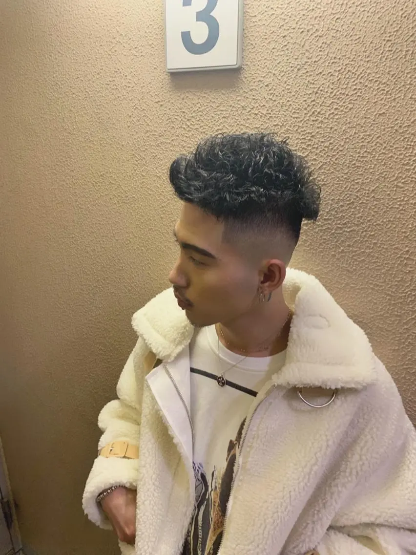 ミディアム 💈 クラモトダイセイのヘアスタイル