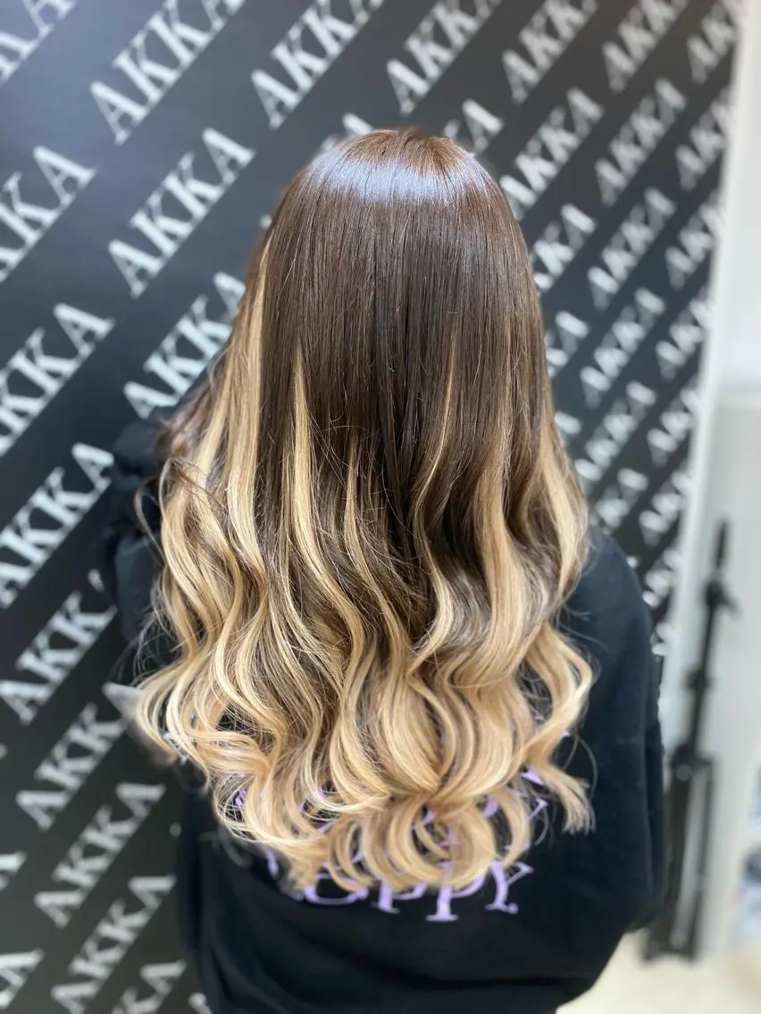ロング カラー ヘアアレンジ メンズ キッズ ネイル マツエク・マツパ アイブロウ 🧡可愛い色落ち🧡 ハイトーン特化🧡のヘアスタイル