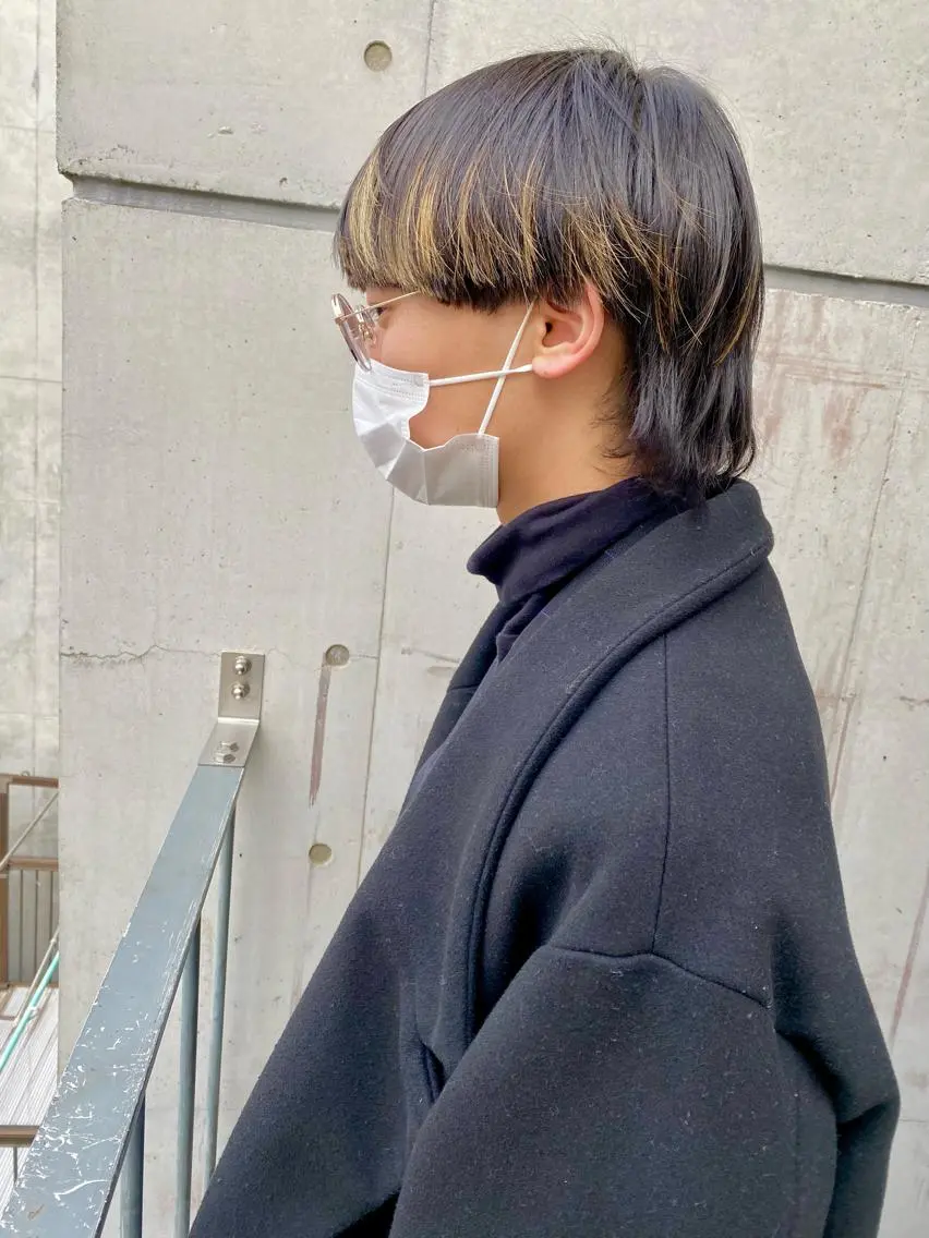 ショート カラー メンズ アップバング センターパート メンズ韓国風 マッシュ メンズショート カット 大人可愛いレイヤー 大田のヘアスタイル