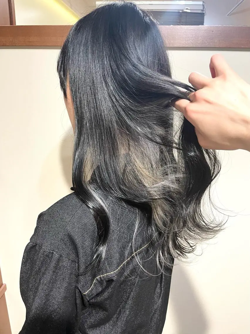 セミロング カラー セミロングパーマ ブリーチ ブロンド ケアブリーチ デザインカラー ヘアカラー トリートメント 羽田翔大/ブリーチ/ レイヤー/店長のヘアスタイル