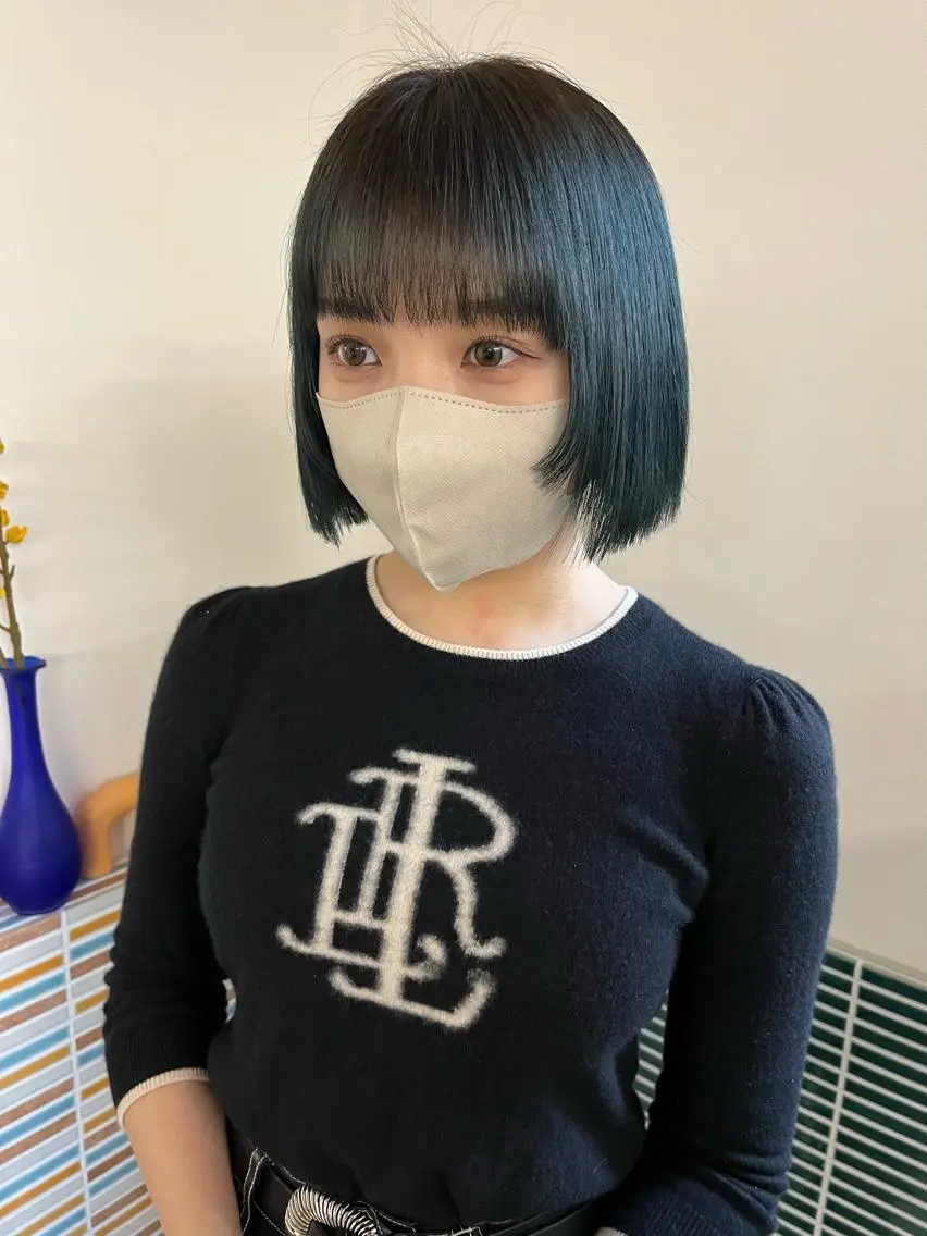 ミディアム カラー ブリーチ ヘアカラー トリートメント 🩷ハイトーン透明感 レイヤー🩷ユリカのヘアスタイル