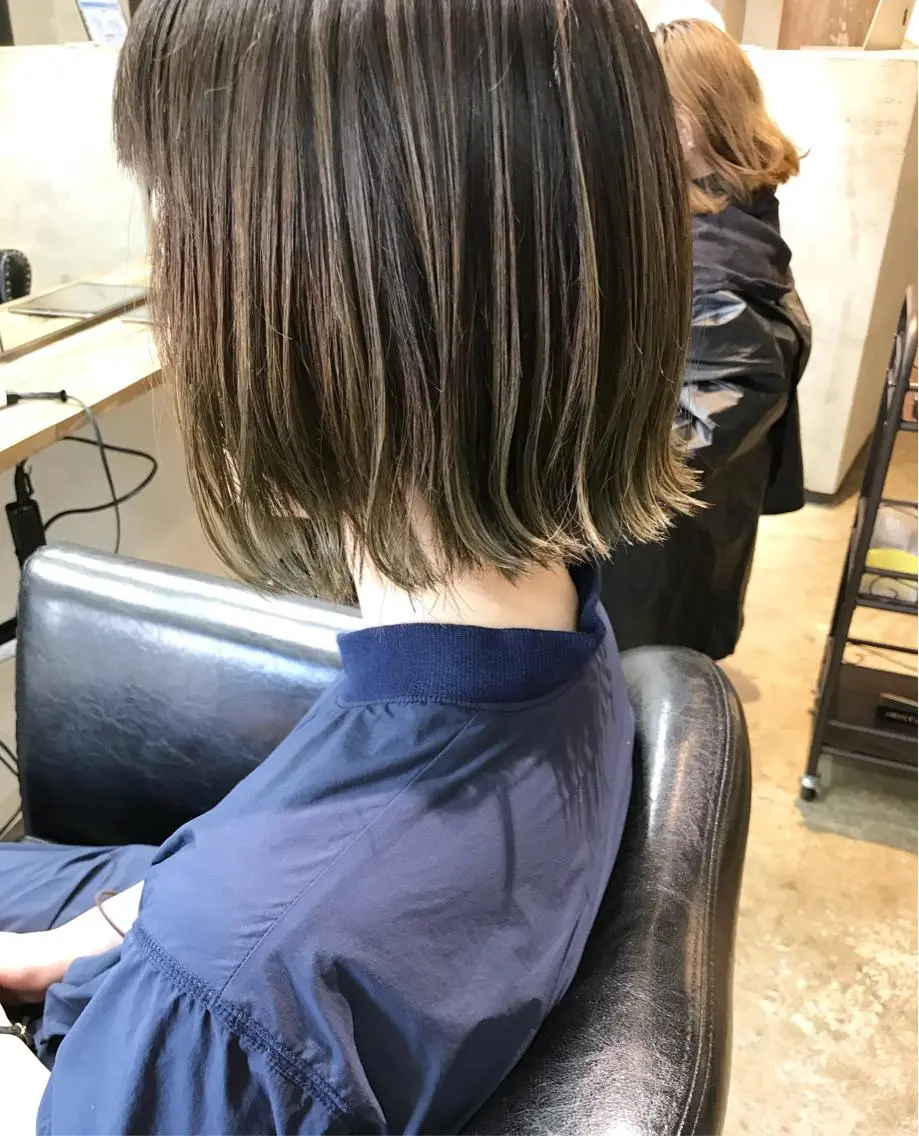 ミディアム カラー カット ヘアカラー トリートメント 坂本 裕介のヘアスタイル