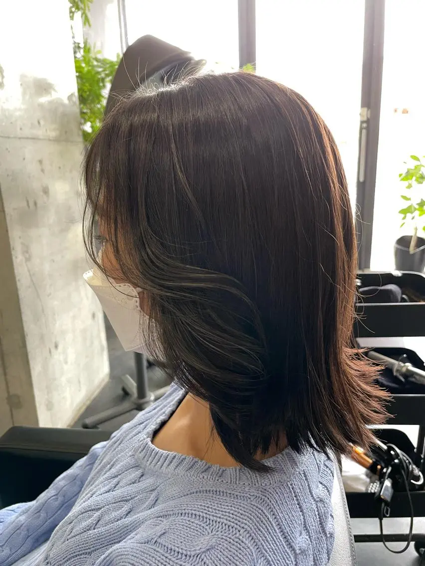 ミディアム カラー ミディアムパーマ グレージュ ハイライトカラー インナーカラー ハイライト カット ヘアカラー トリートメント シンヤヘアーズ 泉大津本店のヘアスタイル