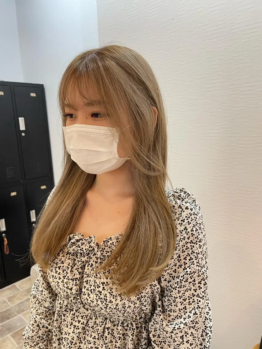 ロング カット ヘアカラー YUI/ ブリーチカラー🌷のヘアスタイル