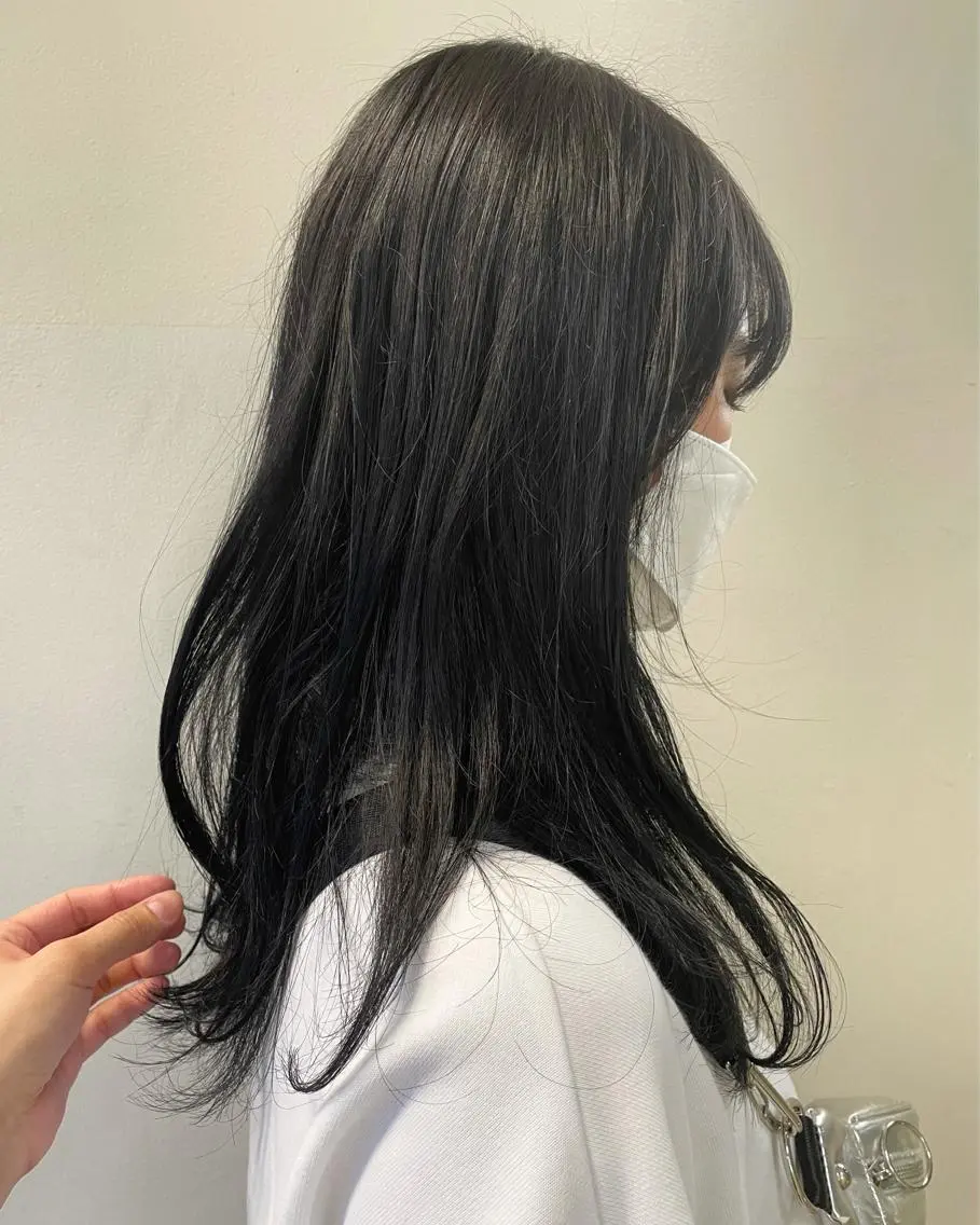 ロング カラー 黒髪 ナチュラルブラック 中村 碧のヘアスタイル
