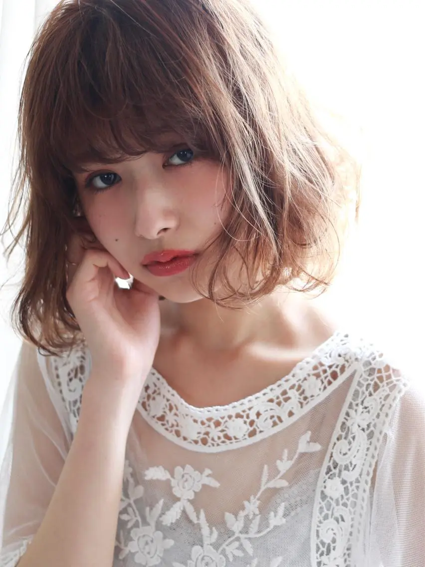 ミディアム ボブ アンブレラカラー💫 フェイスフレーミングのヘアスタイル