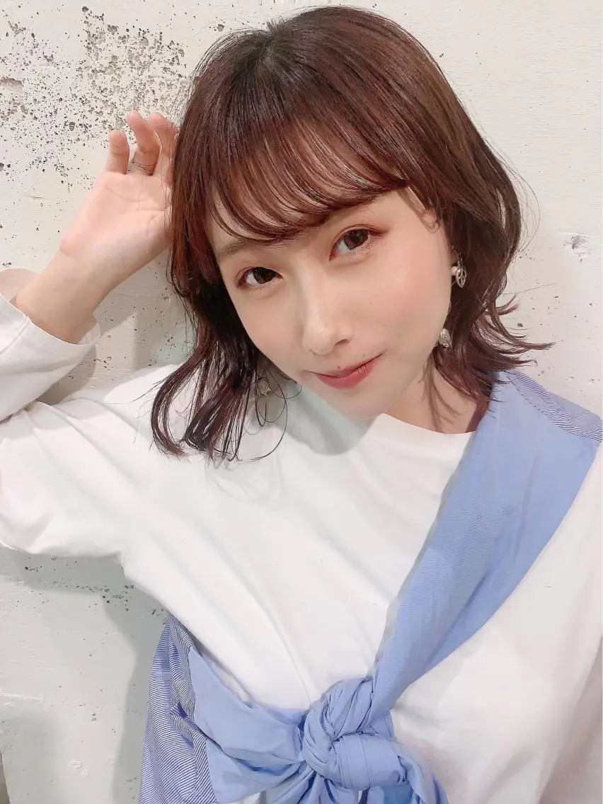 ショート カラー 透明感ハイトーン🦄 キラ🌈のヘアスタイル