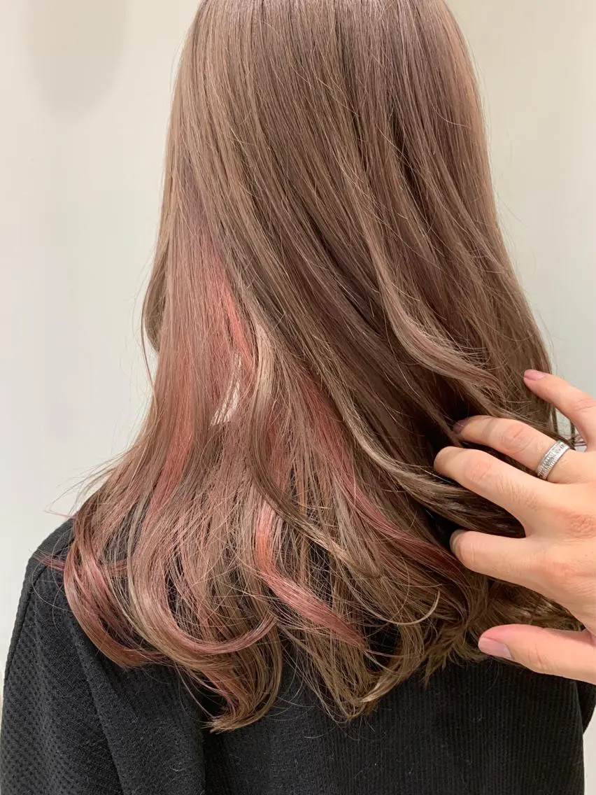 ロング カラー ブリーチ ケアブリーチ ピンクカラー トリートメント カット ヘアカラー トリートメント インナーエクステ渋谷 🦋KAJIのヘアスタイル