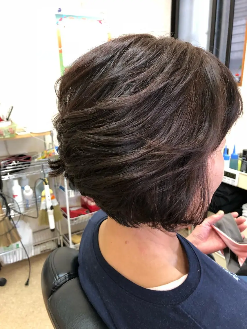 ショート 石塚 浩のヘアスタイル