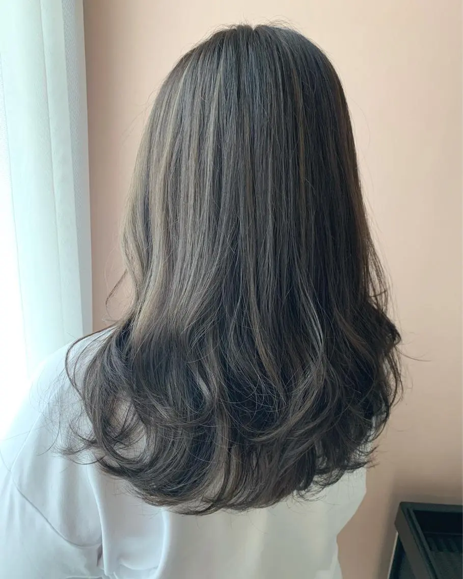 ロング カラー ハイライトカラー ハイライト カット ヘアカラー トリートメント hubhair レイヤー/透明感のヘアスタイル