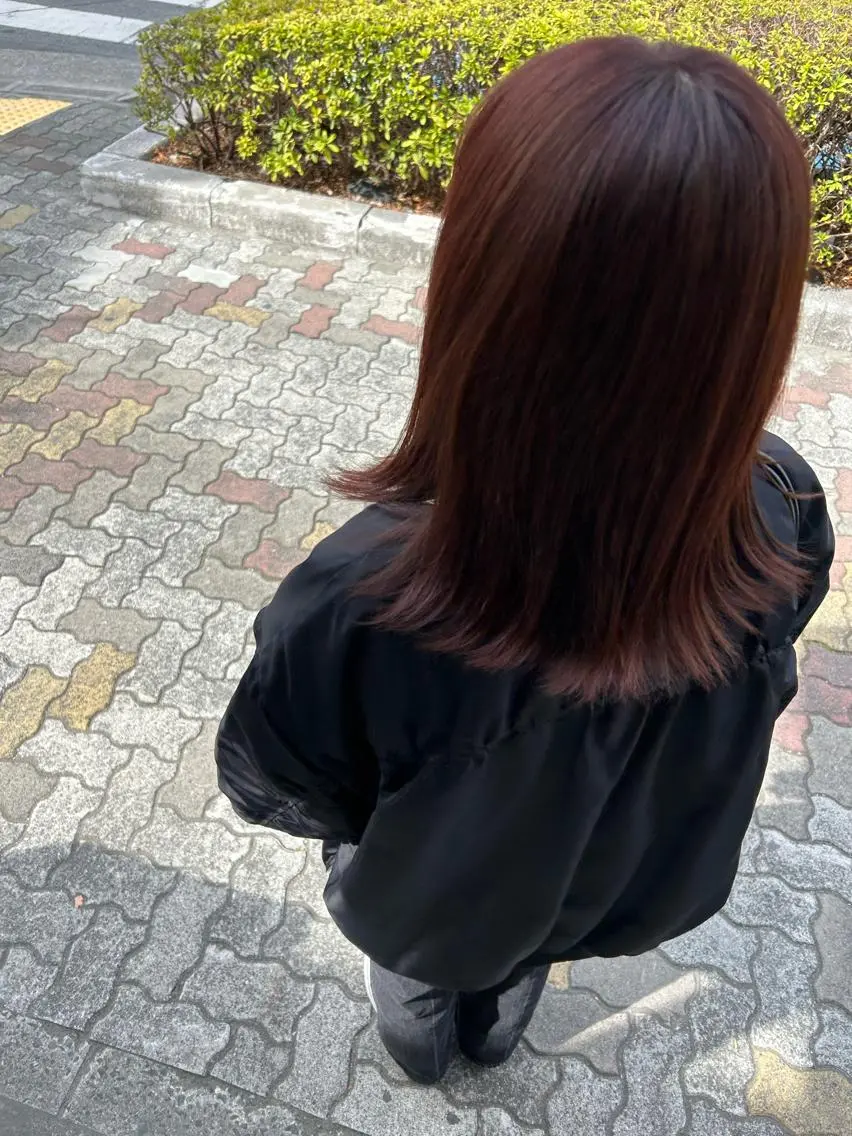 ミディアム カラー 物井 南帆 （ものいみほ）のヘアスタイル