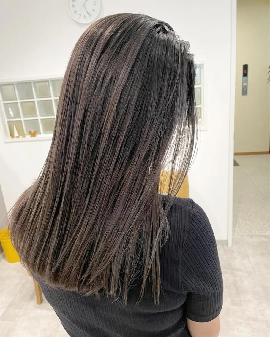 ロング カラー バレイヤージュ レイヤーカット RU RIのヘアスタイル