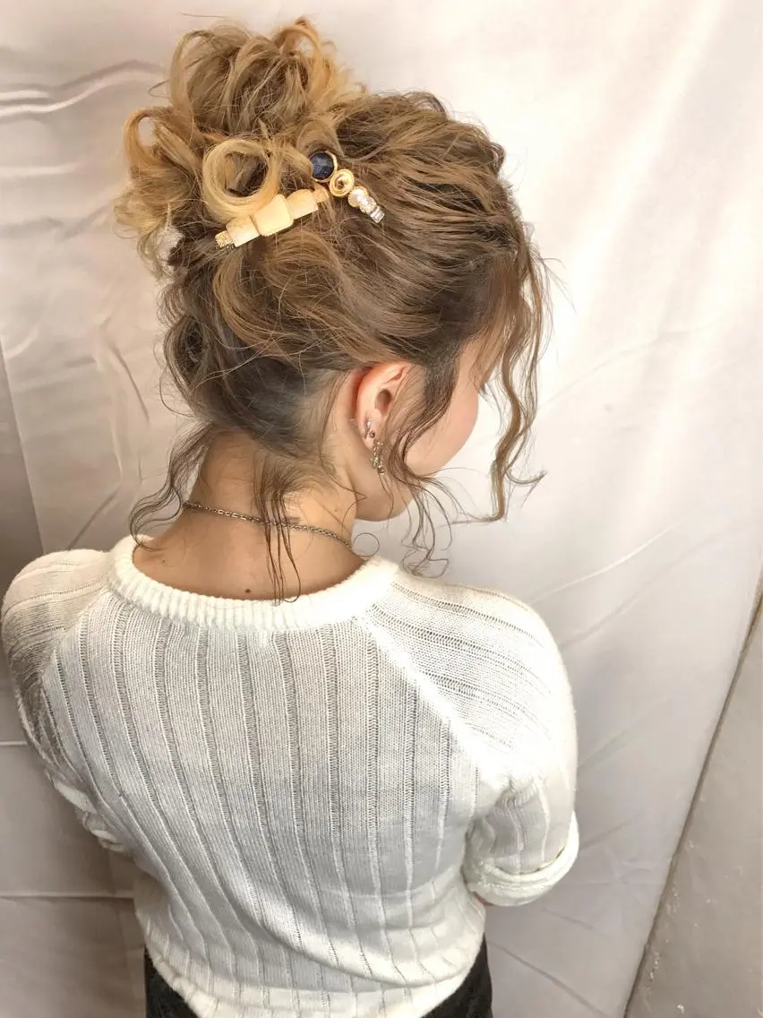 セミロング ヘアアレンジ TAKAHASHI LEAPSのヘアスタイル