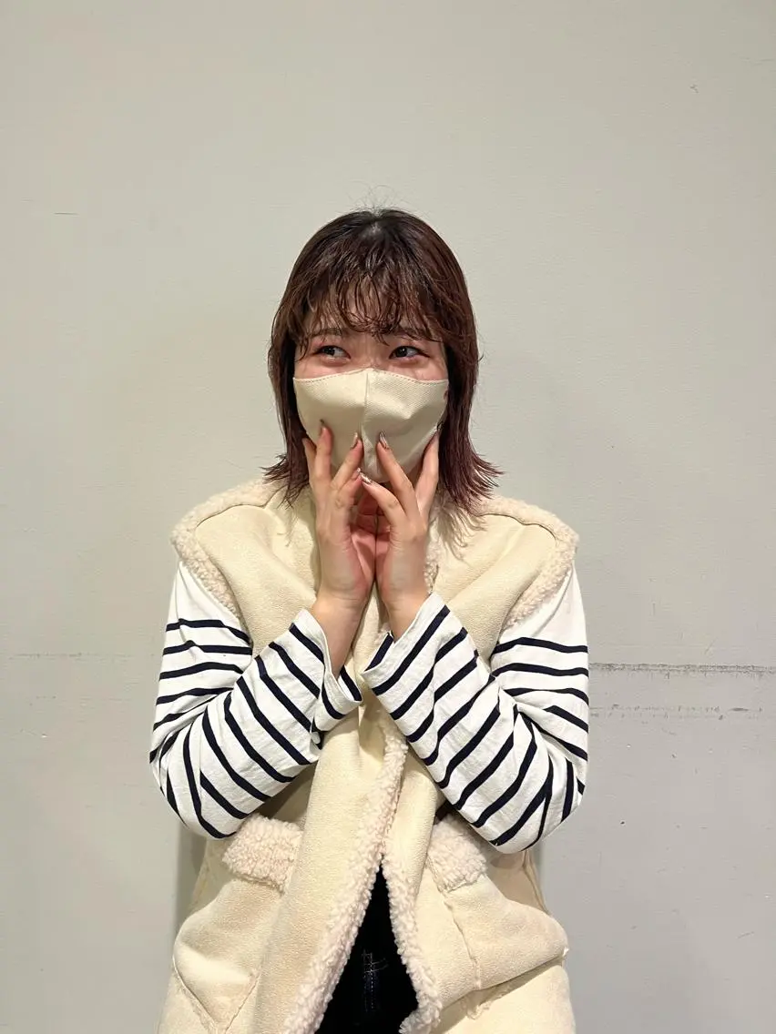 ミディアム 西崎 満里奈のヘアスタイル