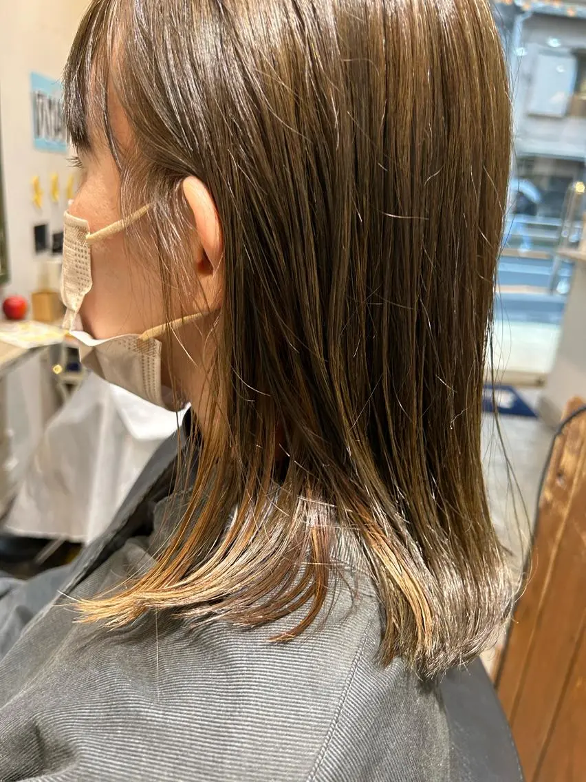 ミディアム カラー インナーカラー カナザワ アリッサのヘアスタイル