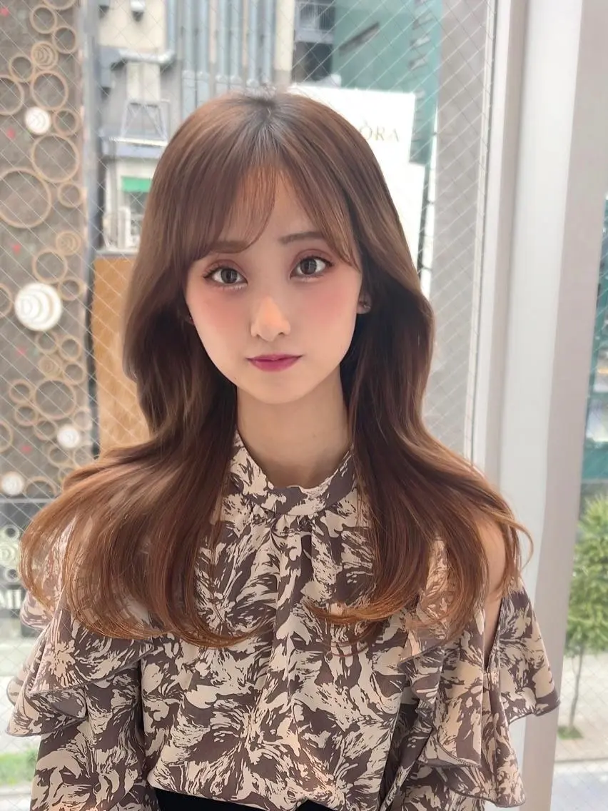 ミディアム カラー アディクシーカラー ベージュカラー ブリーチ ケアブリーチ 透明感カラー 顔周り特化/韓国ヘア /レイヤー/吉野幸大のヘアスタイル