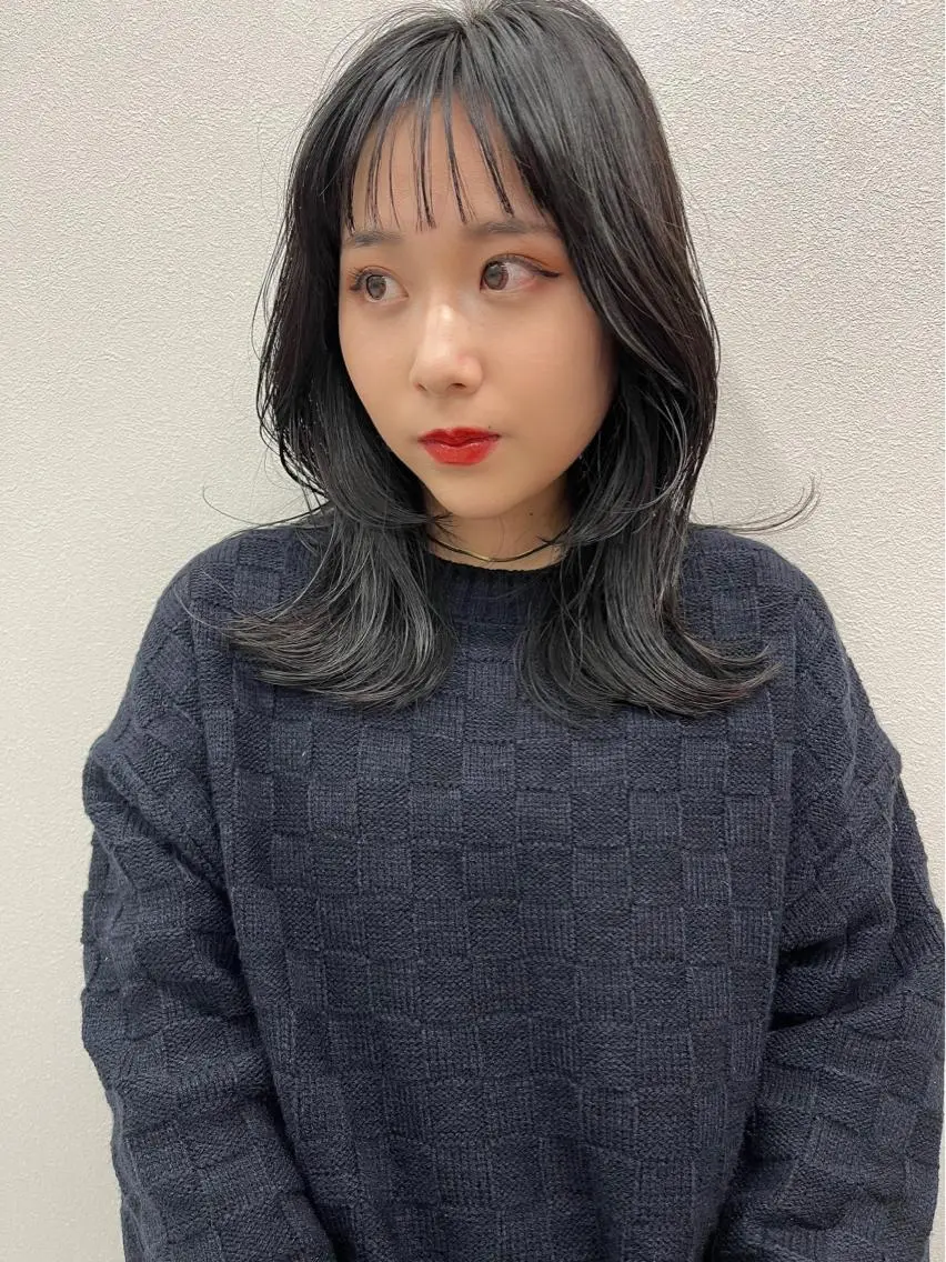 セミロング カラー パーマ ヘアアレンジ 🫧umu.🫧韓国 /レイヤーカットのヘアスタイル