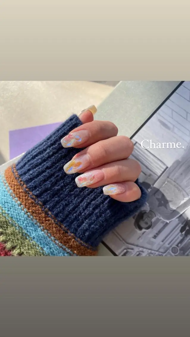 ネイル キラキラネイル 持ち込み ニュアンスネイル Charme. NOBUKOのネイルデザイン