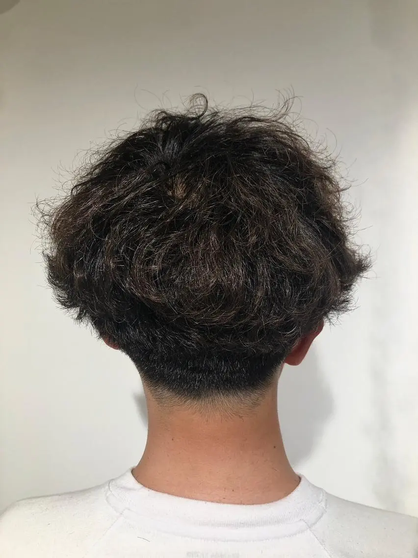ショート メンズ アップバング ビジネス マッシュ メンズパーマ メンズツイストパーマ カット 高橋 英彦のヘアスタイル