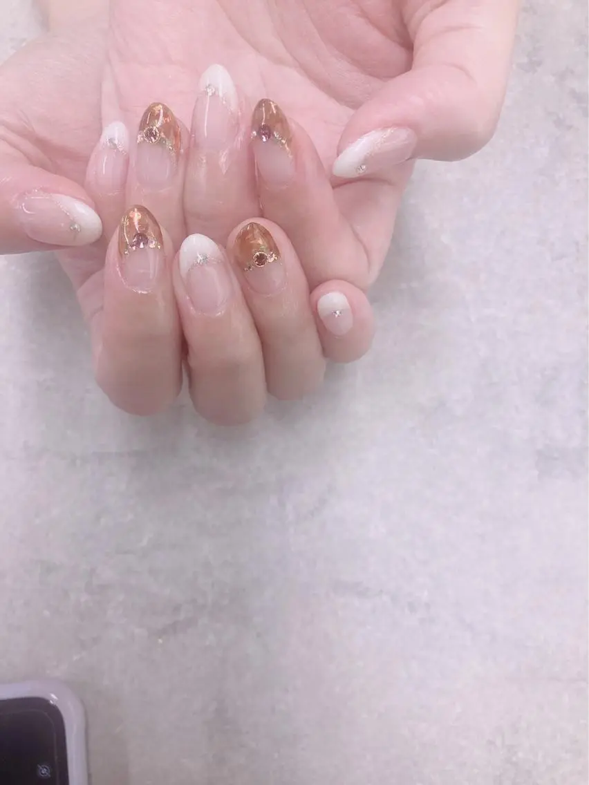 ネイル オーロラネイル フレンチネイル FASTNAIL PLUS 新宿店のネイルデザイン