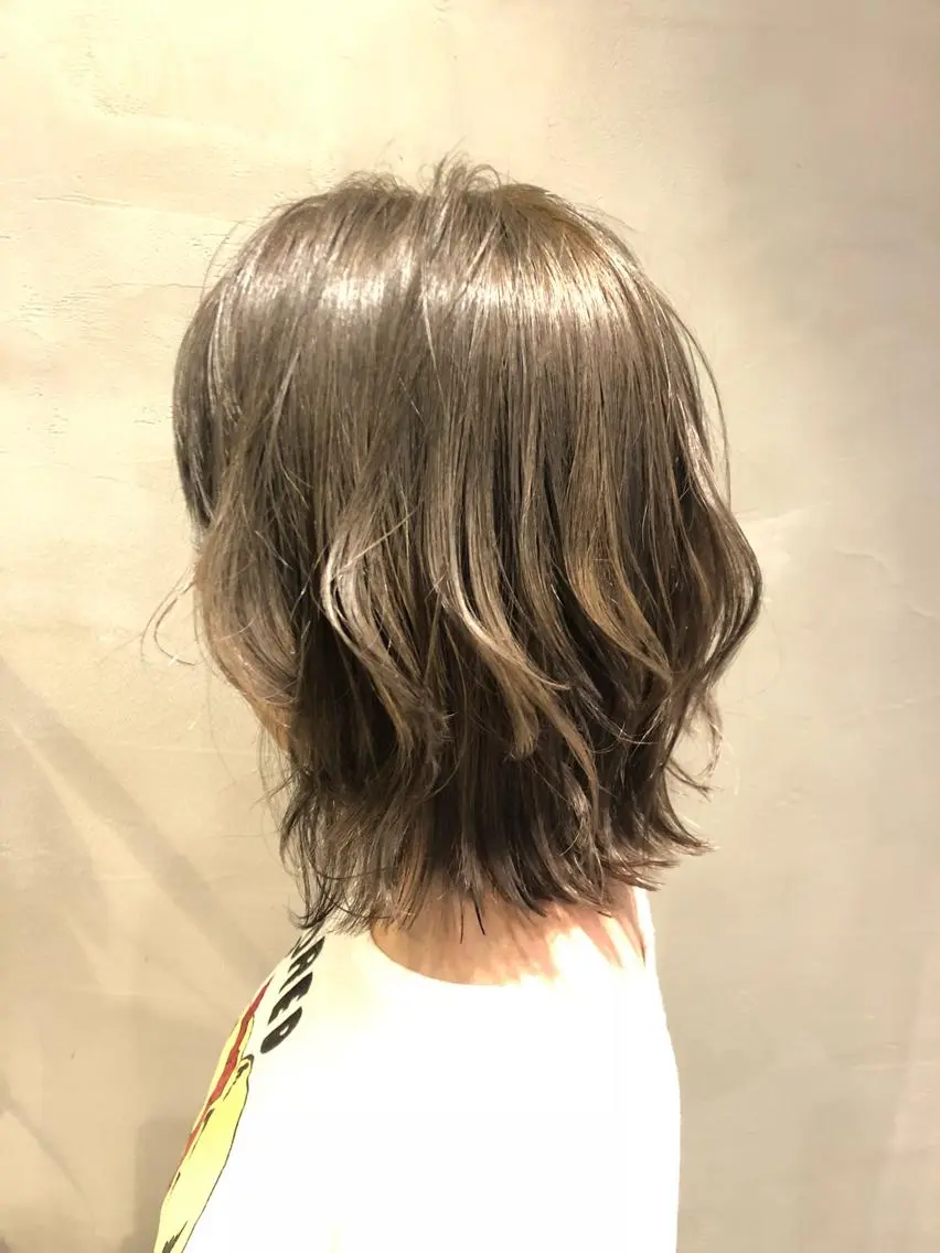 ショート アッシュ アッシュグレー 似合わせの達人🔥 石川就平のヘアスタイル