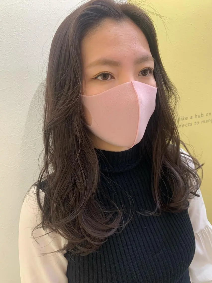 セミロング カラー ベージュカラー 透明感カラー ラベンダーカラー ラベンダーベージュ カット ヘアカラー トリートメント hubhair レイヤー/透明感のヘアスタイル