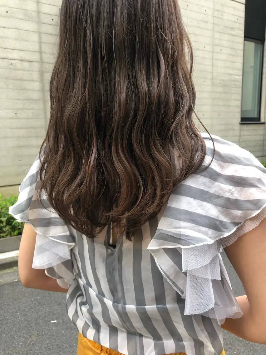 セミロング ヘアカラー トリートメント ✨色持ちの良い艶 カラー✨蟹江真世のヘアスタイル