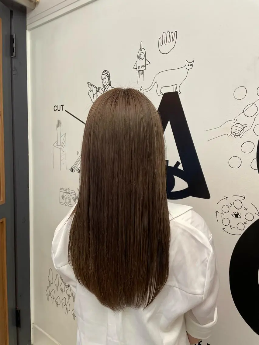 ロング カラー ベージュカラー 透明感カラー 髪質改善 トリートメント ヘアカラー トリートメント 川上拓真 ✂︎学芸大学のヘアスタイル