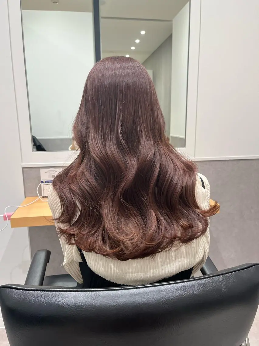 ロング カラー ヘアカラー トリートメント 𝒢𝒾𝓇𝓁𝓎 ⑅ 𝓎𝓊𝓀𝒶のヘアスタイル