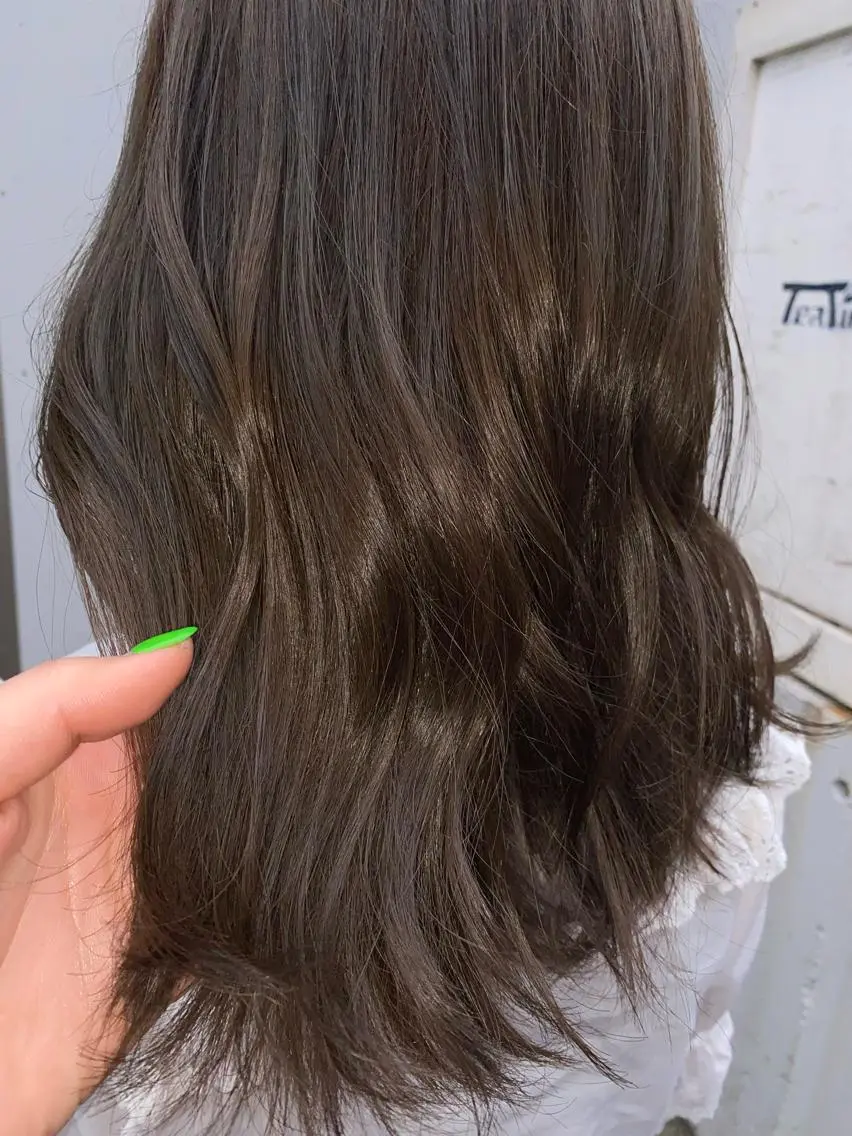 ミディアム カラー ブラウンカラー オリーブブラウン お任せヘア☘️☘️ 及川渚のヘアスタイル