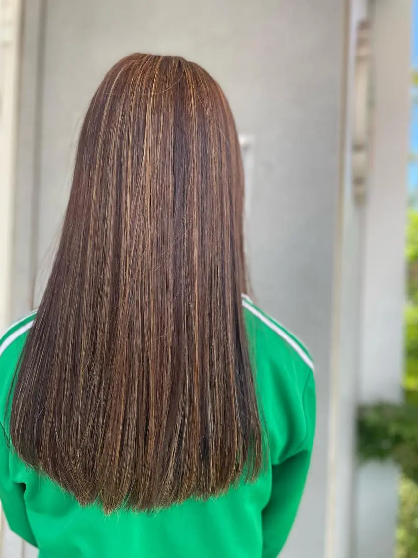 ロング カラー ハイライトカラー ハイライト 五日市 愛衣のヘアスタイル