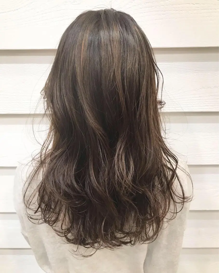 セミロング カラー 逗子葉山 ナオイカイラのヘアスタイル