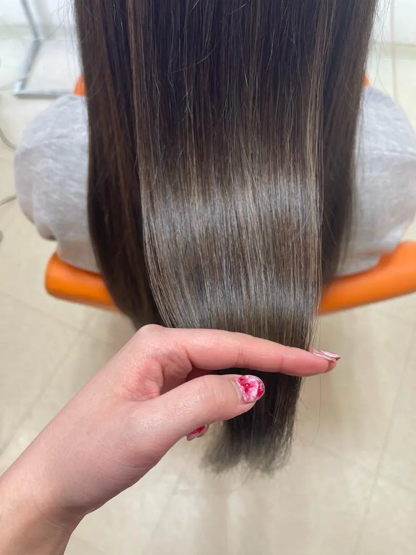 ロング パーマ 鶴﨑 美優亜のヘアスタイル