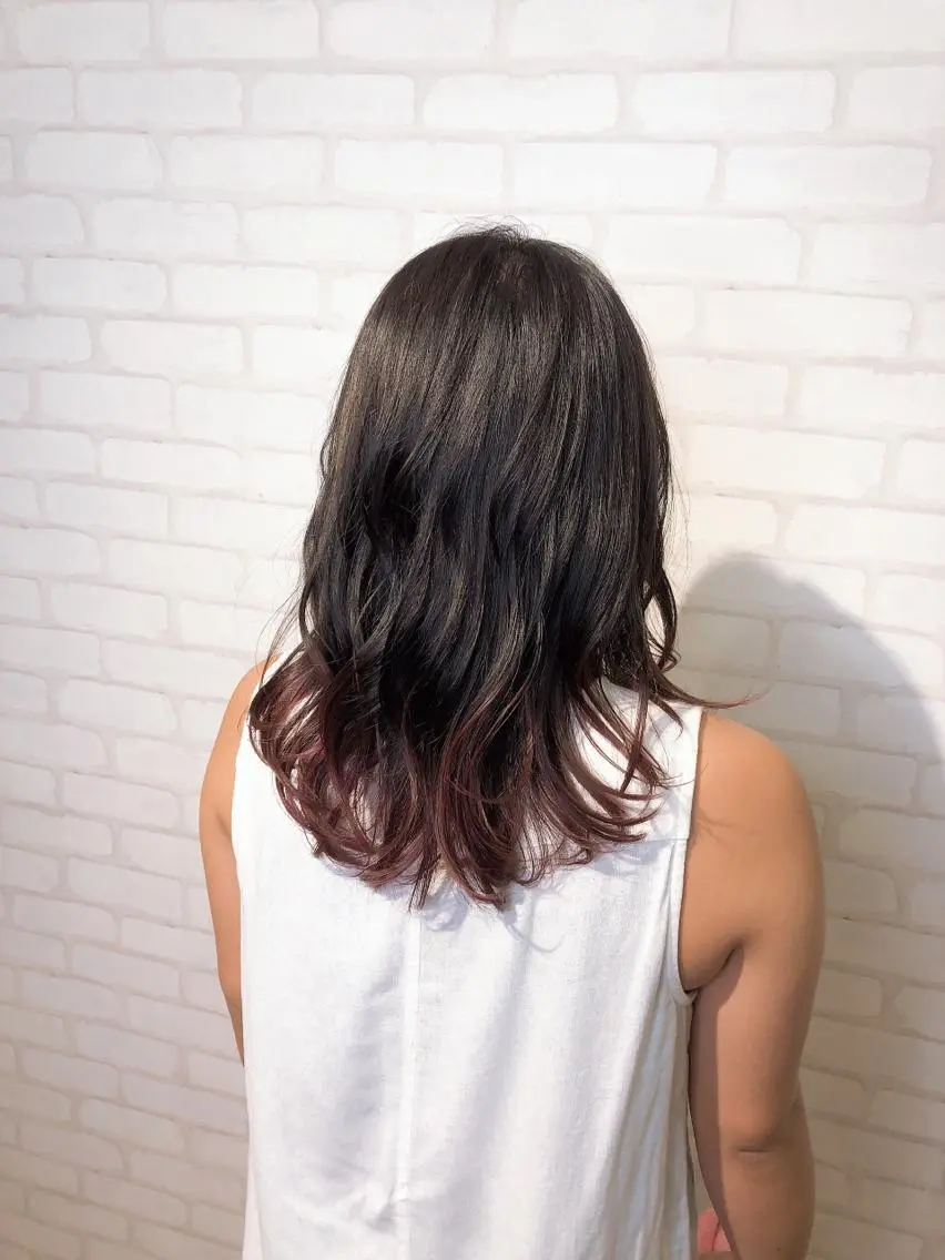 セミロング ミヤザキ タクトのヘアスタイル