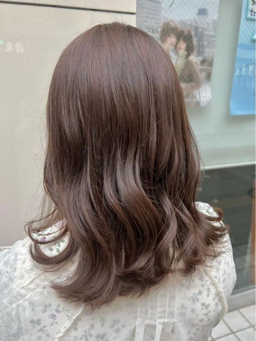 セミロング カラー ベージュカラー グレージュ オリーブベージュ オリーブカラー オリーブグレージュ カット ヘアカラー トリートメント 艶髪 ♡Tomiyaのヘアスタイル
